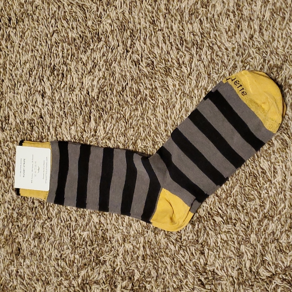 NWT Mens Etiquette socks